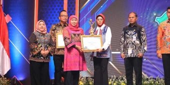 Jaga Iklim Investasi Sehat, Sidoarjo Raih Dua Kategori Investment Award Jatim 2025