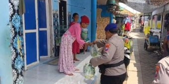 Sat Polair Pasuruan Kota Bagikan Sayur Gratis di Tengah Harga Pangan Melonjak