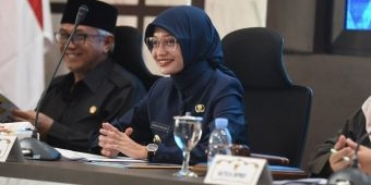 Wali Kota Kediri Beri Jawaban atas Pandangan Umum DPRD Terkait Raperda Perubahan APBD TA 2025