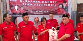 Tekankan Zero Stunting, PDIP Surabaya Bagikan 308 Paket Makanan Bergizi untuk Balita