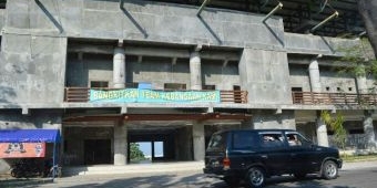 Proyek Stadion Yosonegoro Mangkrak