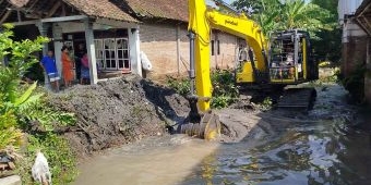 Cegah Banjir, DPUPR Jombang Giatkan Normalisasi Sungai