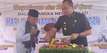 Peringatan Hari Guru Nasional ke-30, Pj Wali Kota Madiun: Dijewer itu Cinta Kepada Murid