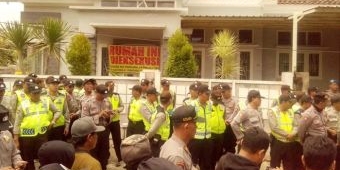 200 Polisi Amankan Eksekusi Rumah Anggota DPRD Banyuwangi