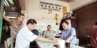 Komunitas Catur China Xiang Qi Pasar Atum Surabaya Tetap Eksis