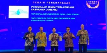 Aplikasikan Teknologi AI, Perumdam Tirta Kencana Jombang Raih Top Digital Awards 2024