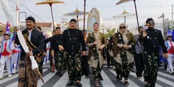 Ikuti Tradisi Boyong Notoprojo, Bupati Nganjuk: Pemerintah Harus Hadir di Tengah Masyarakat
