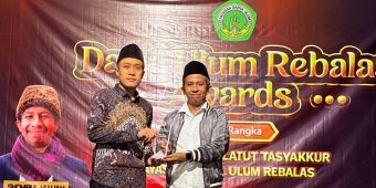 darul-ulum-rebalas-awards-tokoh-santri-inspiratif-sabet-penghargaan