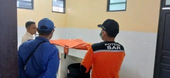 Nelayan Jatuh di Perairan Mandangin Sampang Ditemukan Meninggal 14 Km dari Lokasi Awal