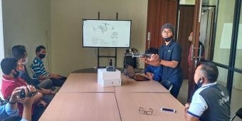 ​Dispertabun Kabupaten Kediri Gelar Pelatihan Operasional Drone untuk Pemetaan Lahan Pertanian