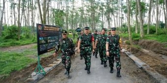 Wasev Mabesad Nilai Pelaksanaan TMMD ke-127 di Puncu Kediri Berjalan Sesuai Rencana