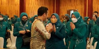 Buka Rakor TP PKK se-Jawa Timur, Emil Dardak Canangkan Program PKK Sehat Lestari Berencana