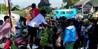 Peringati Maulid Nabi dan Kemerdekaan RI, Warga Lingkungan Trate Kediri Gelar Kirab Gunungan Sayuran