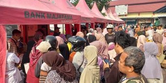 Operasi Pasar Murah di Pasar Brangkal Diserbu Warga, Wabup Mojokerto: Untuk Menekan Lonjakan Harga