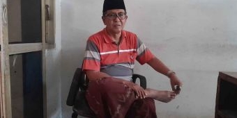 Kenakan Sarung di Hari Jumat, Anggota DPRD Situbondo ini Dorong Regulasi Pakaian Dinas Kesantrian