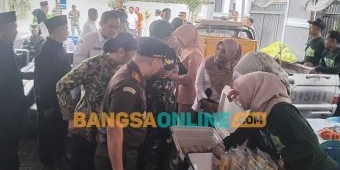 Tebus Sembako Murah, Kejari Magetan Bagikan Ribuan Kupon ke Masyarakat