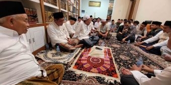 pimpin-shalat-malam-istighatsah-kiai-asep-doakan-kiai-yusuf-hasyim-kiai-abbas-dan-presiden-prabowo