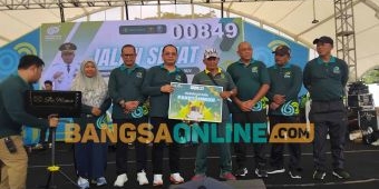 Peringati HKN 2024, Pemkot Madiun Gelar Jalan Sehat Bareng Warga