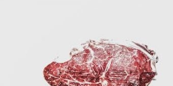 Jangan Dicuci! Begini Cara Menyimpan Daging Kurban yang Benar di Kulkas