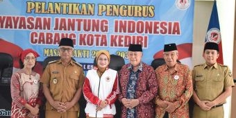 Wali Kota Kediri Lantik Pengurus Yayasan Jantung Indonesia 2025-2030