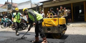 Pastikan Keamanan Pemudik, Bupati Jombang Sidak Jalan Rusak Jelang Lebaran 2025