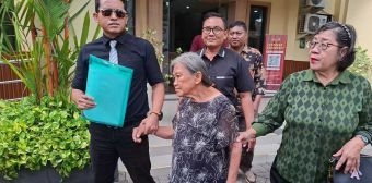 Nenek Elina Laporkan Dugaan Pemalsuan Dokumen Tanah ke Polda Jatim