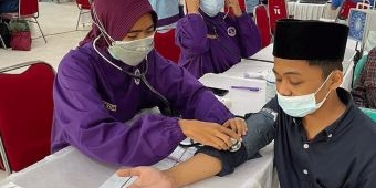 Ribuan Santri Ponpes Lirboyo Ikuti Vaksinasi Dosis Kedua Sinovac