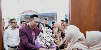 Menteri ATR/BPN Ikut Ujian Diktoral di Surabaya