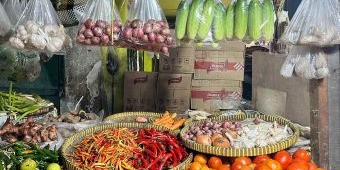 Update Harga Sembako Jatim Senin 2 Juni 2025: Cabai Rawit Merah Rp29.274/kg, Tomat Rp12.462/kg