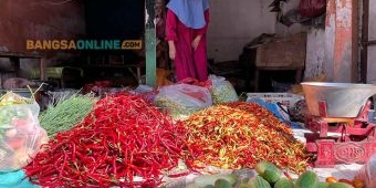 Harga Pangan Jabar Hari Ini 15 September 2025: Cabai Besar dan Keriting Melejit, Bawang Merosot
