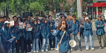 Geruduk DPRD Kota, Mahasiswa Unibraw Kediri Tuntut Program MBG Dievaluasi