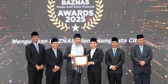 Gus Barra Terima Penghargaan Baznas Awards 2025