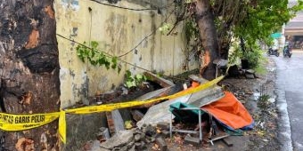 Tukang Parkir Tewas Tertimpa Tembok Polsek Dukuh Pakis Surabaya, Jenazah Dimakamkan di Madura