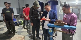 Pastikan Pengiriman Bahan Makanan, Tim Kanwil Ditjen Pas Jatim Sidak Lapas Pada Dini Hari