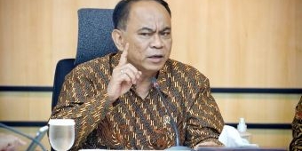 Istana Persilakan Budi Arie Diperiksa dalam Kasus Judi Online