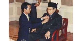 Diganggu Makhluk Halus saat Duduki Kursi Soekarno di Istana, Gus Dur Ajak Komunikasi Bahasa Jawa  