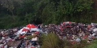 Pembuangan Sampah di Lahan Islamic Science Park Bangkalan Picu Protes Warga