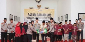 Berbagi Kebahagiaan saat Ramadhan, Kapolres Kediri Kota Santuni Anak Yatim