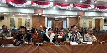 DPRD Tuban Gelar Hearing Konflik Klenteng Kwan Sing Bio, Umat Harap Bisa Ibadah dengan Tenang