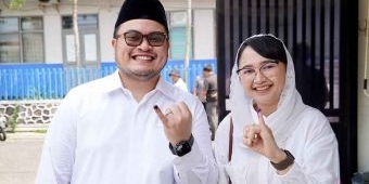 Usai Nyoblos di TPS 010, Dhito Dikerumuni Warga yang Minta Selfie 