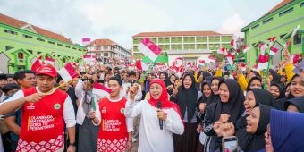 Khofifah Buka Lomba Olahraga Tradisional KORMI Goes to Pesantren di Ponpes Amanatul Ummah