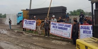 Proyek Pembangunan Gedung Barang Bukti Kejati Jatim di Mojokerto Didemo Massa