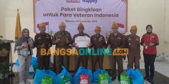 Alfamart dan Happily Salurkan 500 Paket Tali Asih untuk Veteran di 10 Kota