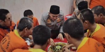 Kapolres Lamongan Berbuka Puasa Bersama Tahanan di Hari Keenam Ramadhan