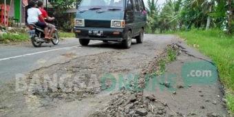 Parah, Ada 310 Titik Jalan Rusak di Jalur Wisata Tulungagung, Masyarakat Hanya Diminta Sabar