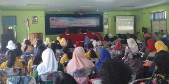 Tingkatkan Partisipasi, Bakesbangpol Kabupaten Blitar Gelar Pendidikan Politik Pemilih Perempuan