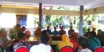 Rapat Muspika Kecamatan Gempol Bahas Tarikan Dana Sumbangan Terhadap Truk