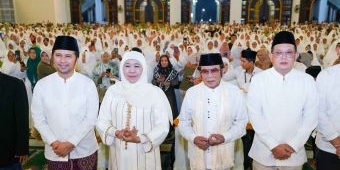 Peringati Nuzulul Quran, Gubernur Khofifah Umumkan Pemenang Undian Paket Umroh