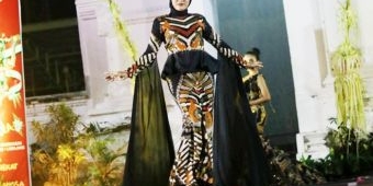Fashion Show Batik Tulis Pamekasan Ramaikan Festival Budaya Nusantara di Banyuwangi