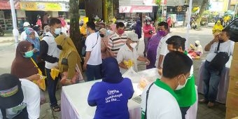 Minyak Goreng di Jombang Langka, Warga Serbu Pasar Murah dan Rela Antre dari Pagi